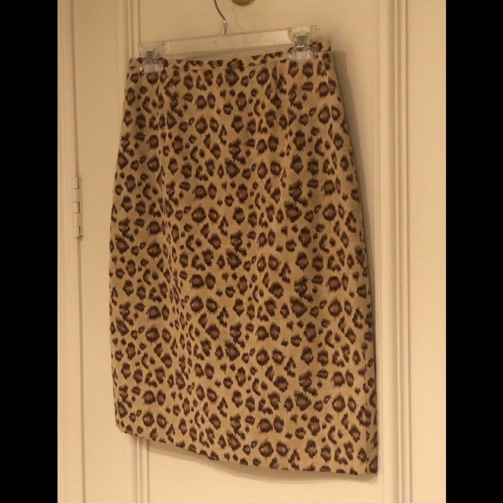 Dana Bachman leopard pencil skirt.